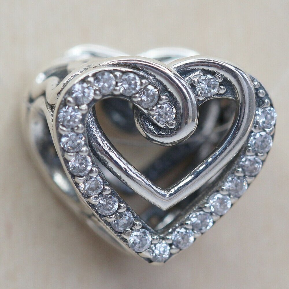 Authentic Pandora Silver Charm Sparkling ENTWINED HEARTS Charm 799270C01